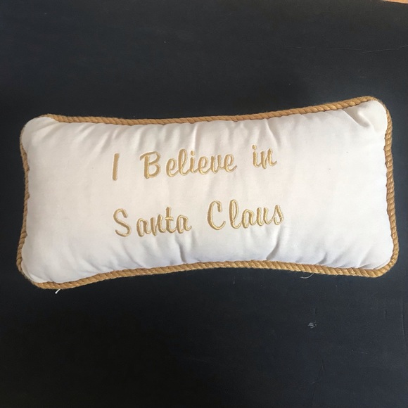 Christmas Pillow I Believe in Santa - Picture 1 of 5